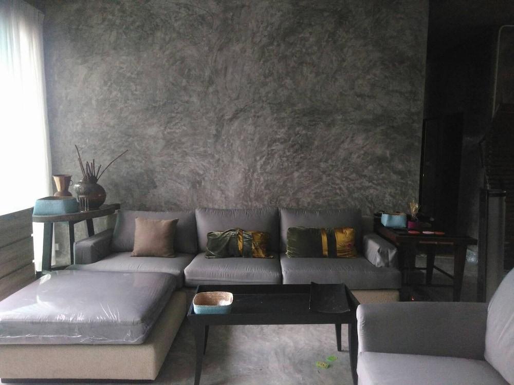 Phuchada Residence Nai Yang Beach Eksteriør bilde