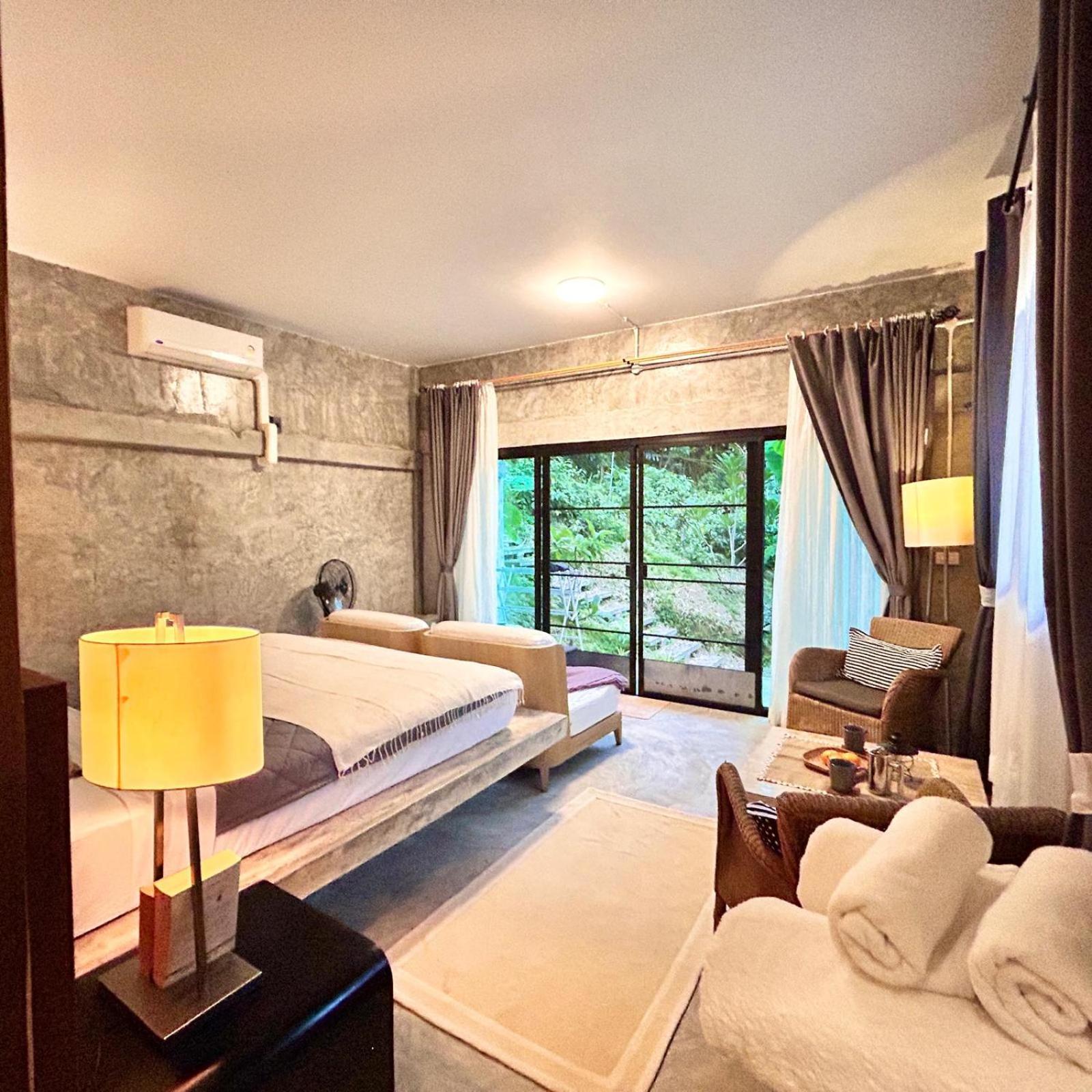 Phuchada Residence Nai Yang Beach Eksteriør bilde