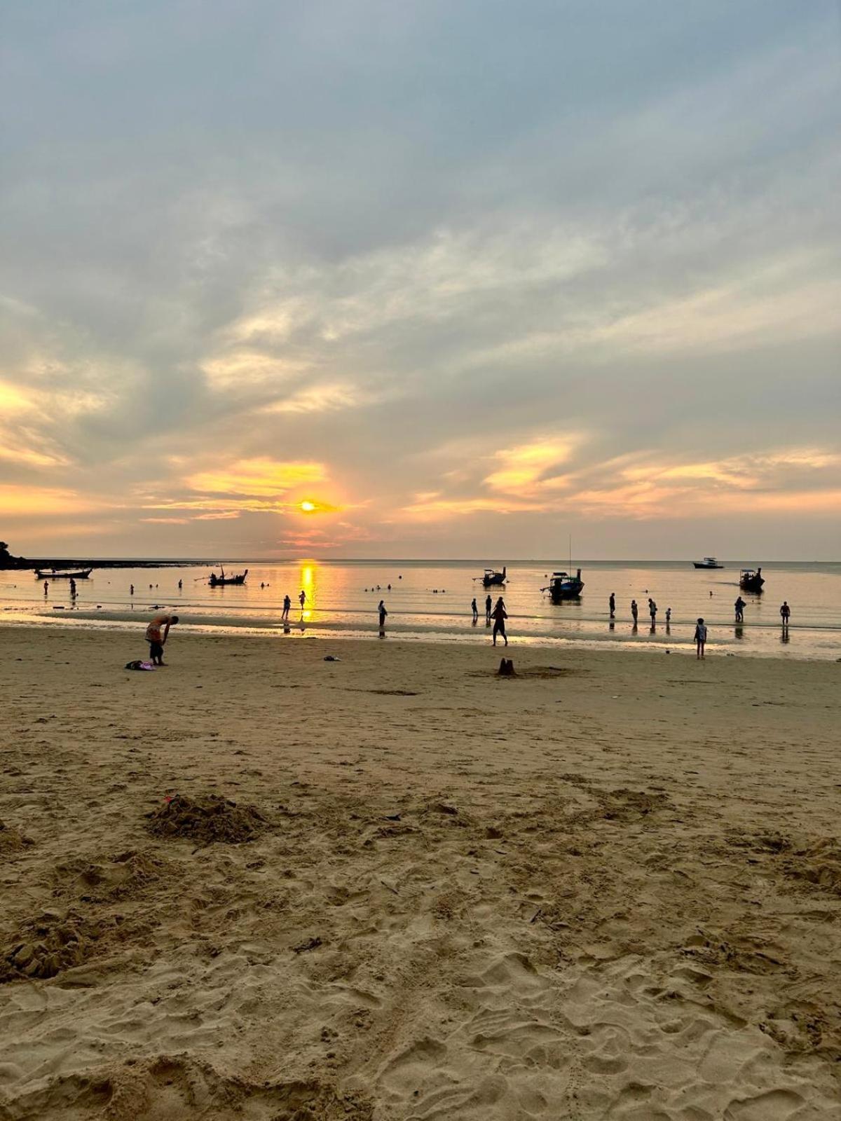 Phuchada Residence Nai Yang Beach Eksteriør bilde